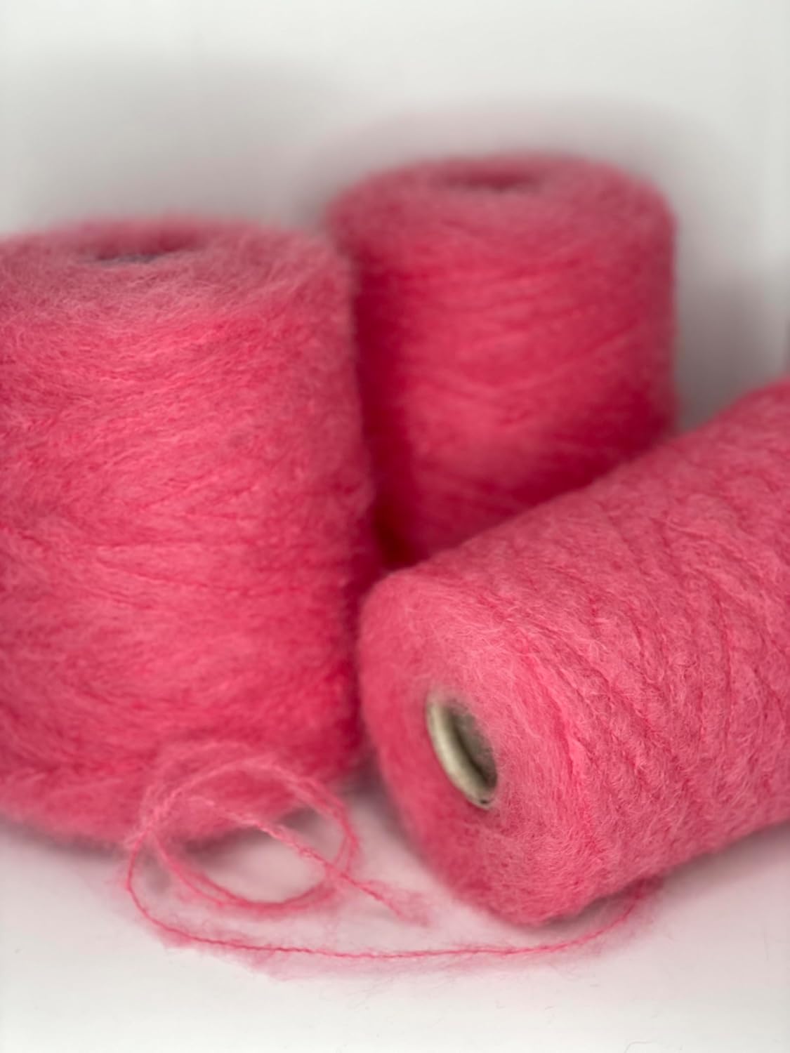 50% Kid Mohair, 39% Merino Wool, 11% Nylon