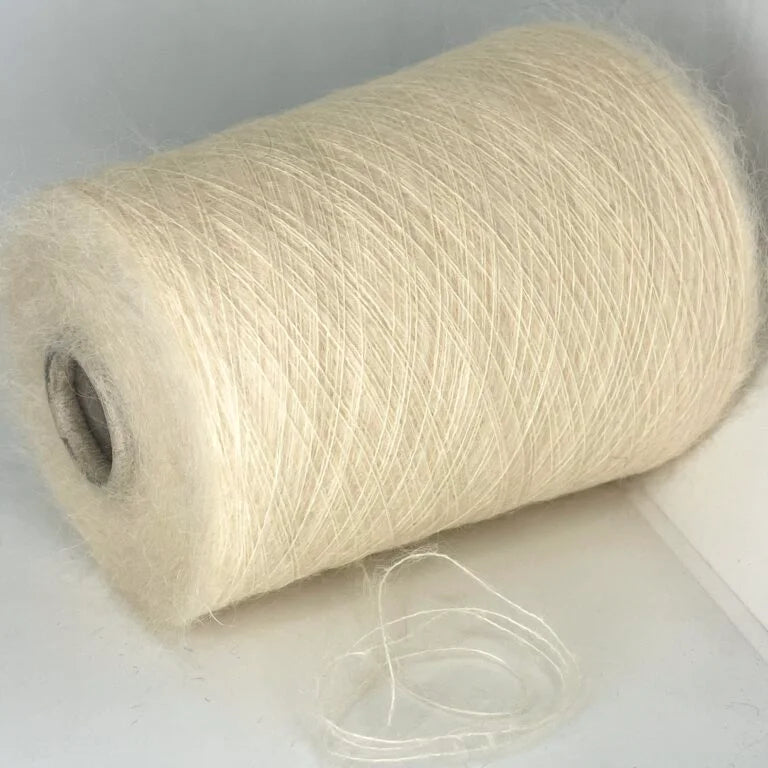 50% Kid Mohair, 50% Polyamide