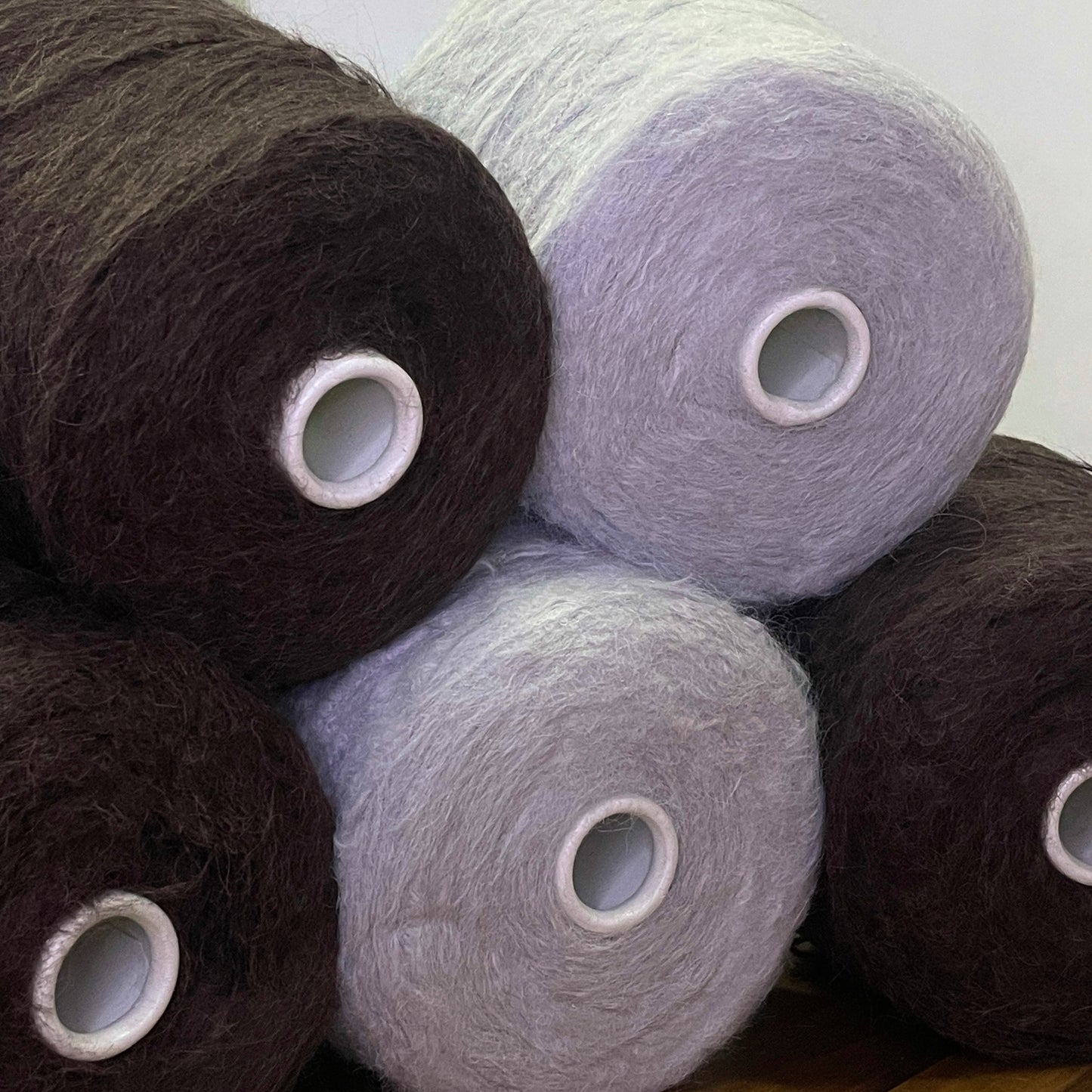 78% Alpaca, 8% Merino Wool, 14% Polyamide