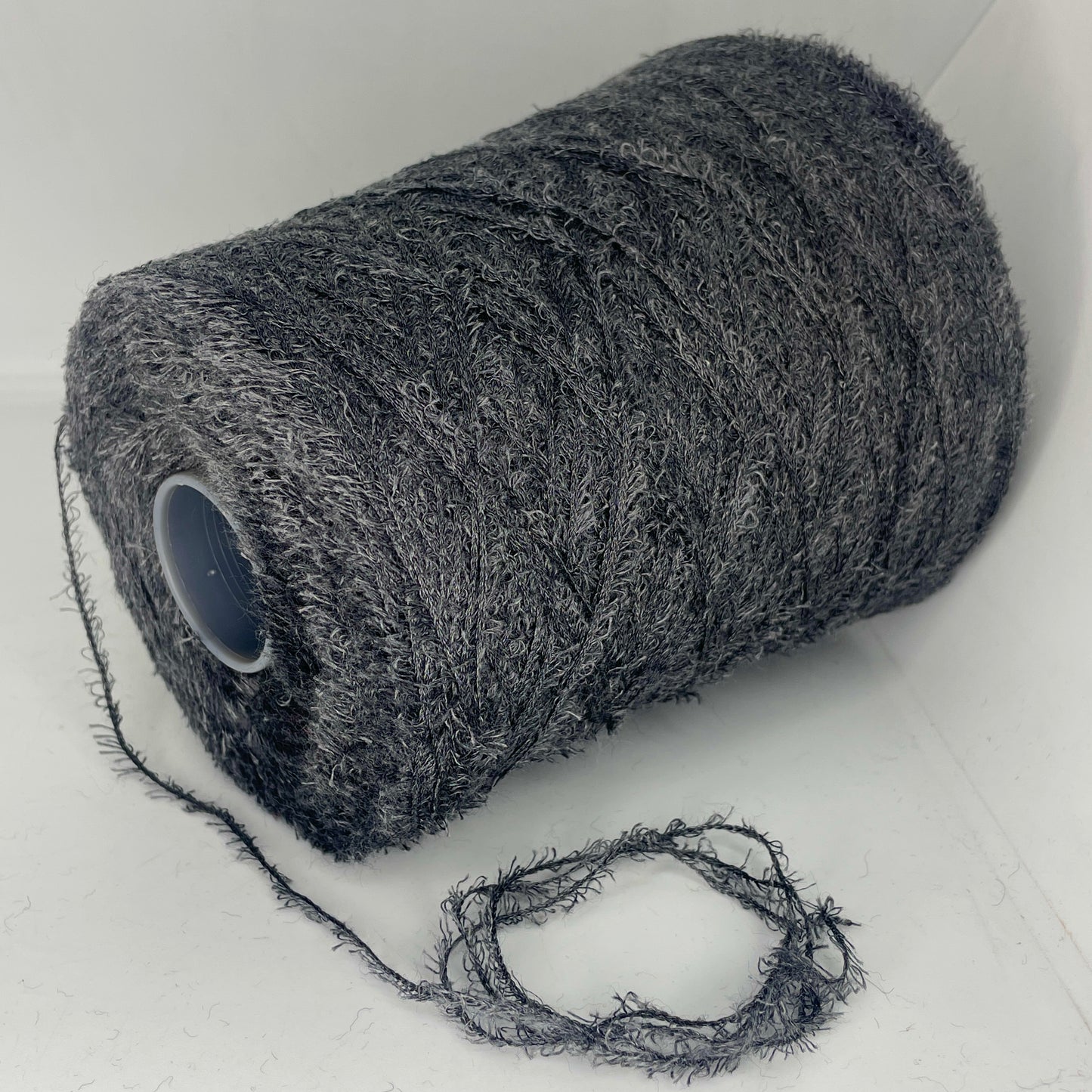 25% Silk, 75% Merino Wool