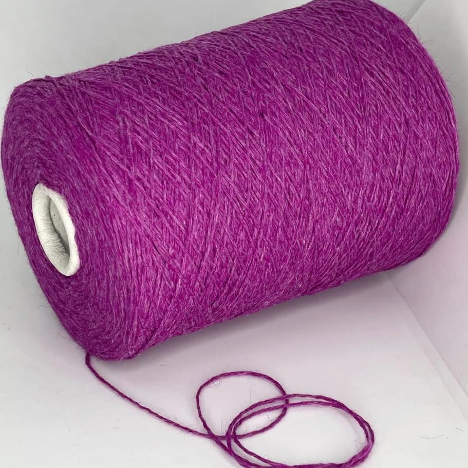 50% Angora, 10% Merino Wool, 40% Polyamide