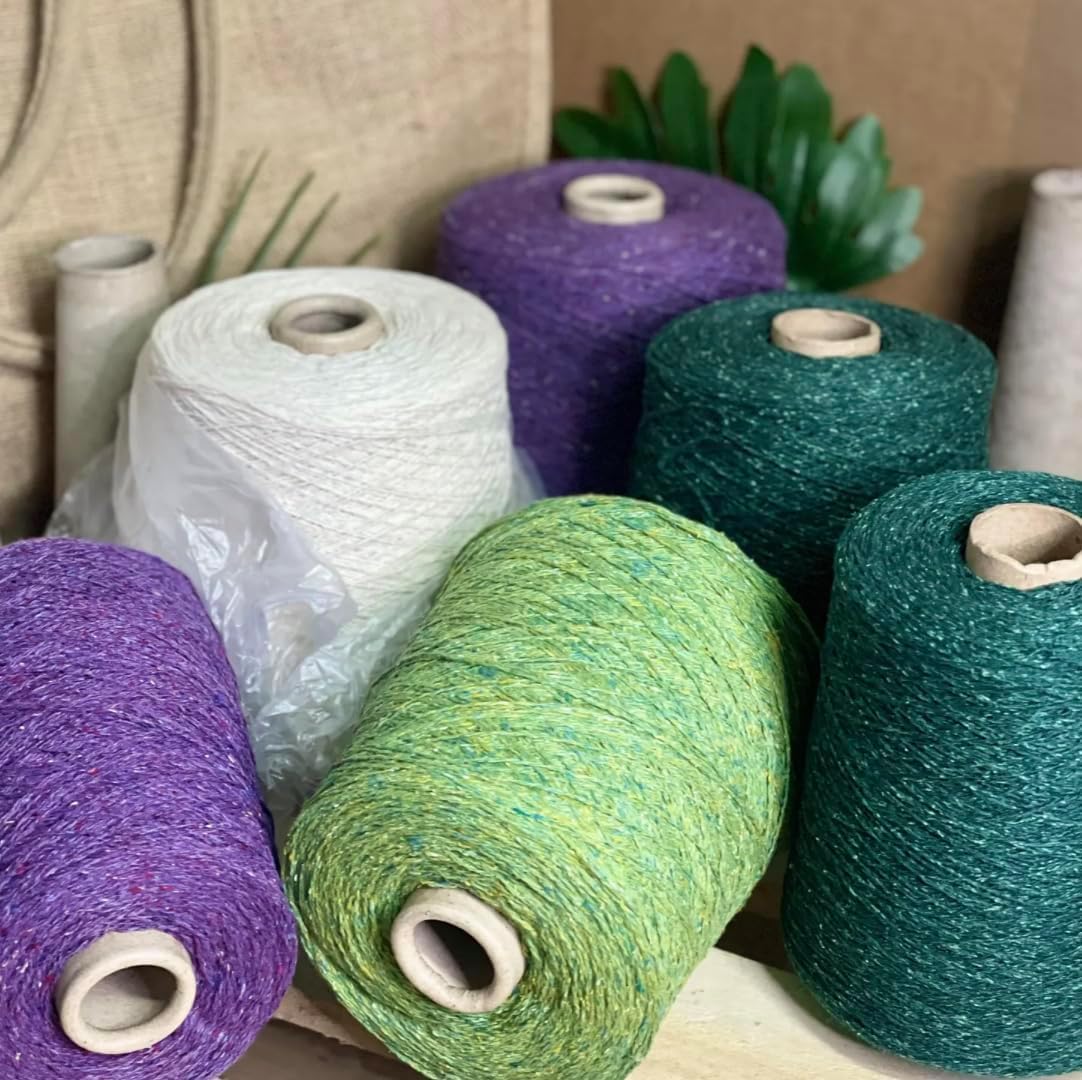 20% Silk, 60% Virgin Wool, 20% Polyamide