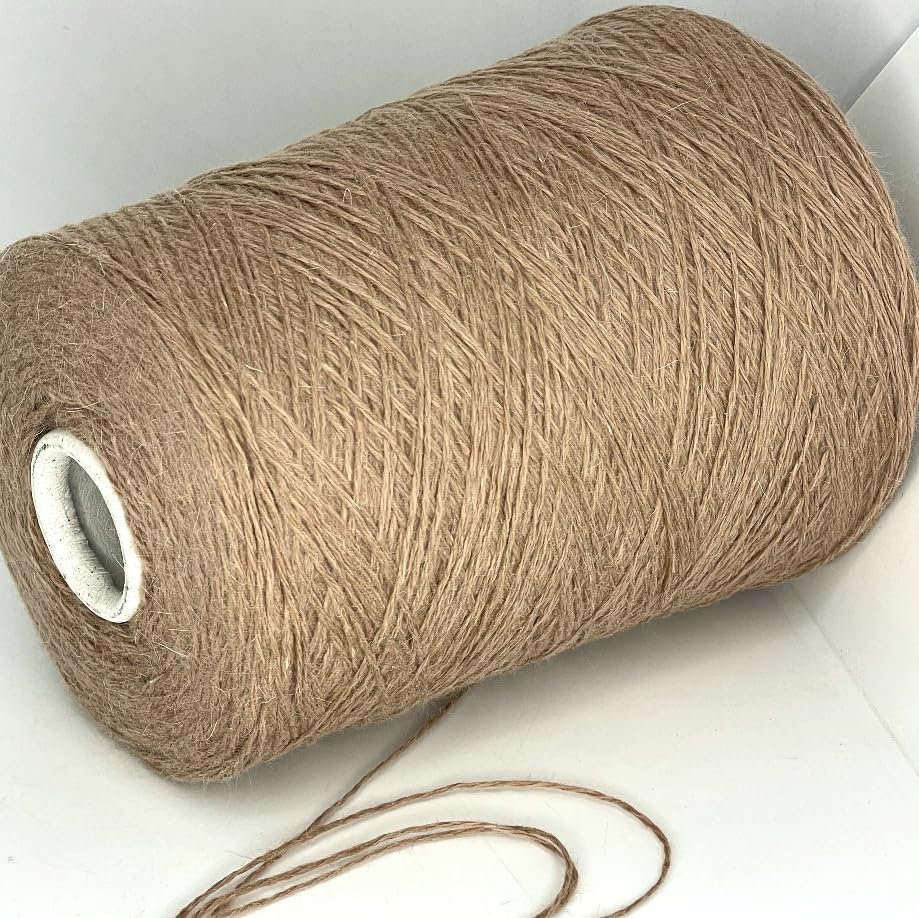 50% Angora, 10% Merino Wool, 40% Polyamide