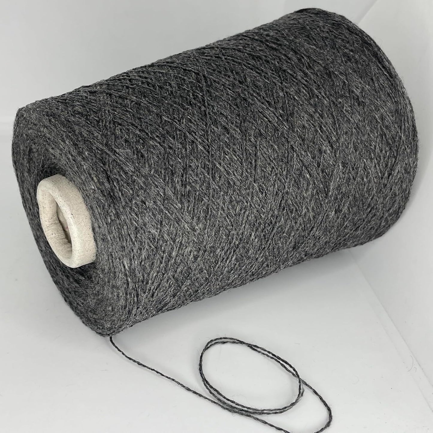 40% Baby Yak, 10% Cashmere, 30% Merino Wool, 20% Silk