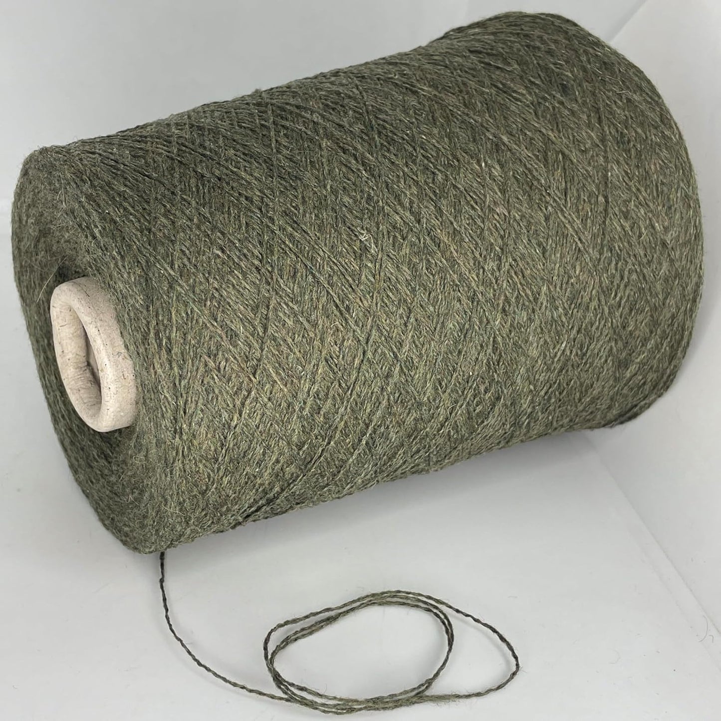 40% Baby Yak, 10% Cashmere, 30% Merino Wool, 20% Silk