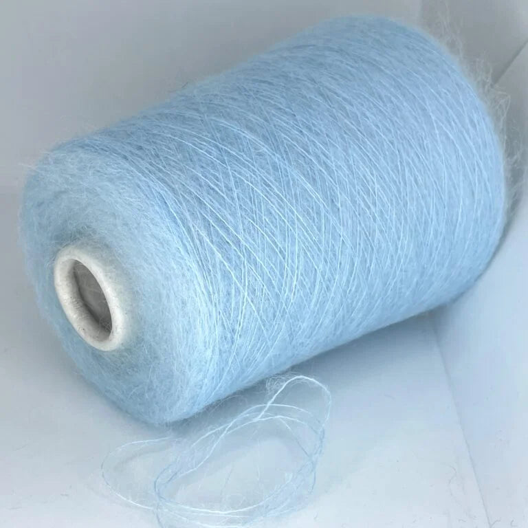 35% Baby Alpaca, 35% Kid Mohair, 30% Polyamide
