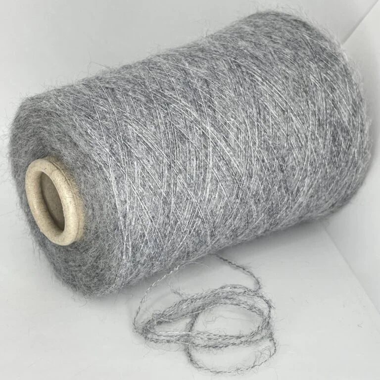 20% Baby Alpaca, 20% Kid Mohair, 60% Polyamide