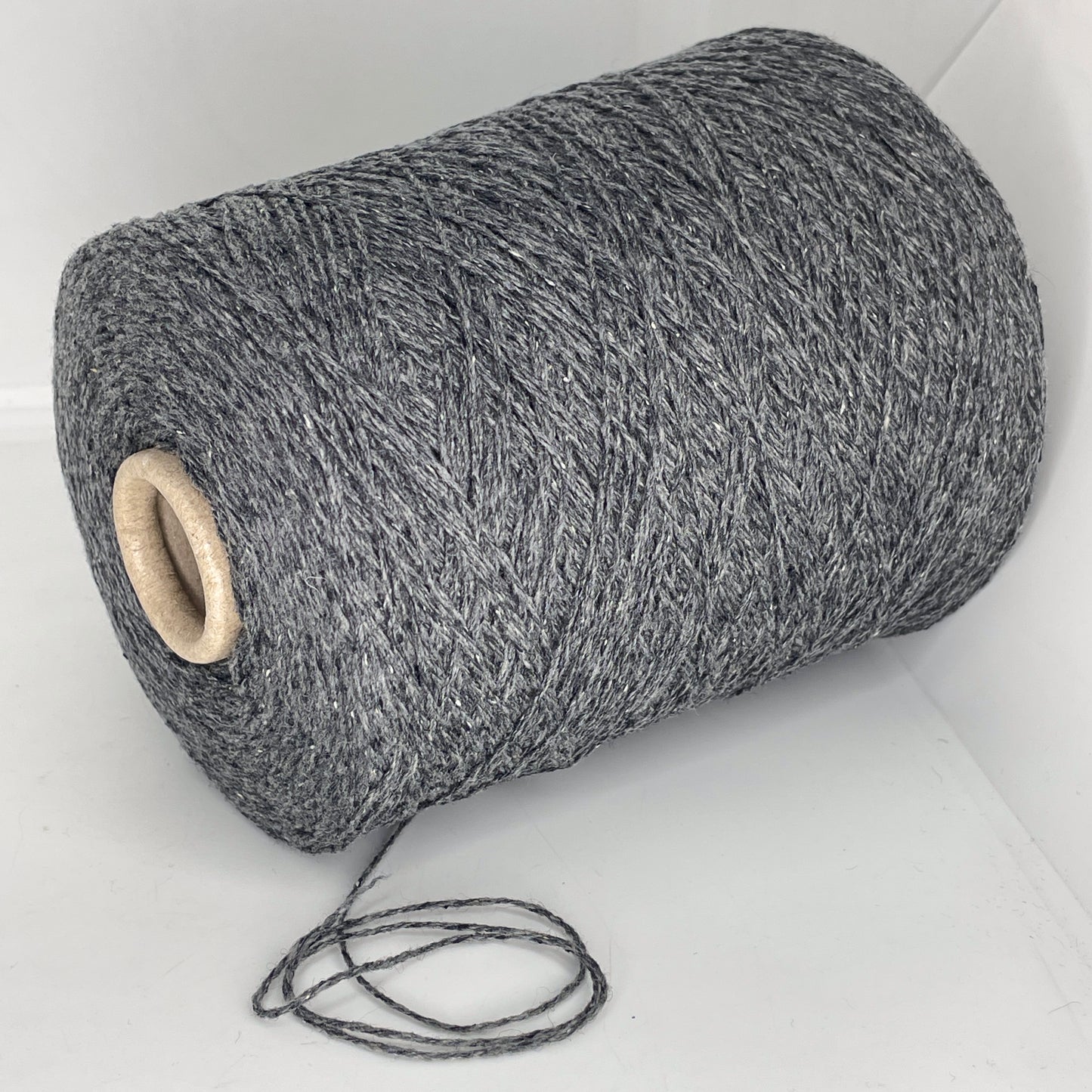 23% Silk, 75% Cashmere, 2% Wool