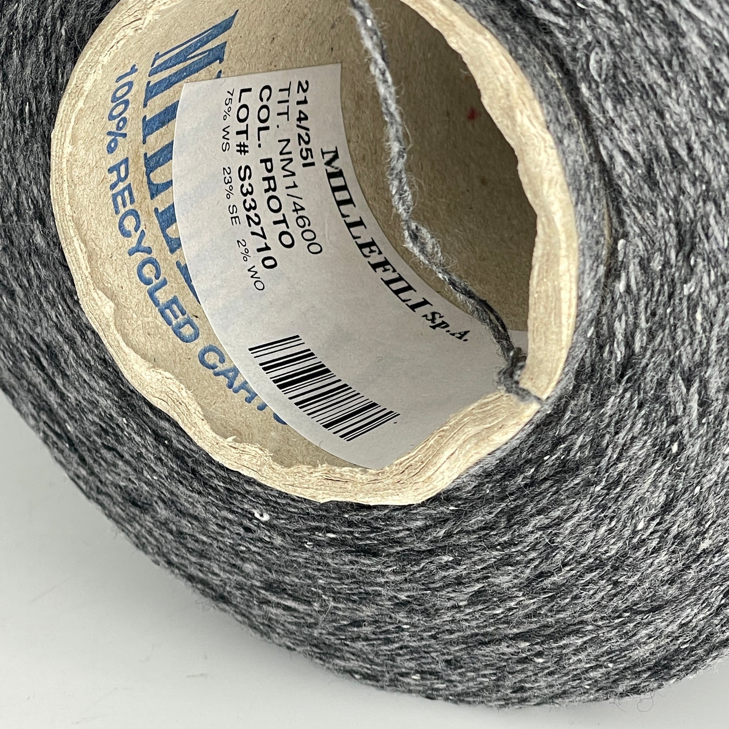 23% Silk, 75% Cashmere, 2% Wool